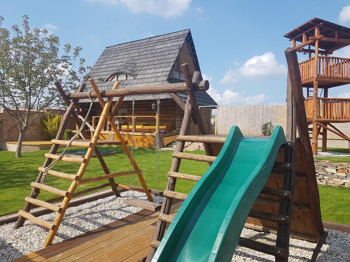 Agropenzion 7Divov Dolna Krupa Dış mekan fotoğraf